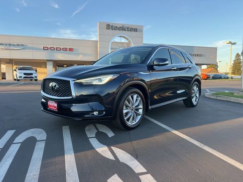 Used 2022 INFINITI QX50 Luxe image 3