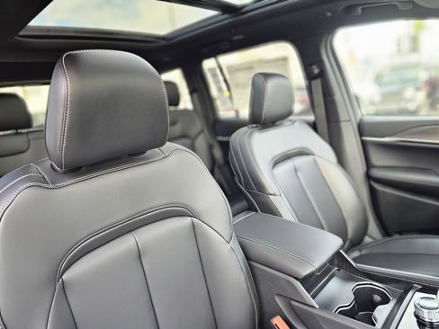 New 2025 Jeep Grand Cherokee Limited image 29