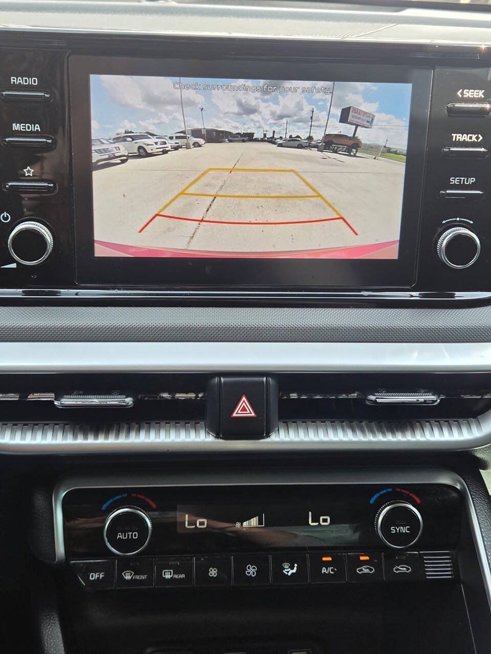 Used 2021 Kia K5 LX FWD image 9