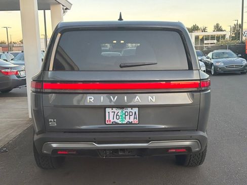 Used 2023 Rivian R1S Adventure AWD/4WD image 5