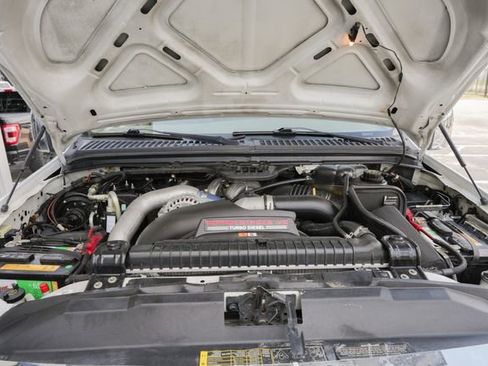 Used 2006 Ford F350 Lariat image 31