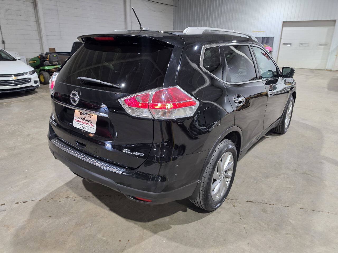 Used 2015 Nissan Rogue SL w/ SL Premium Package AWD/4WD image 10