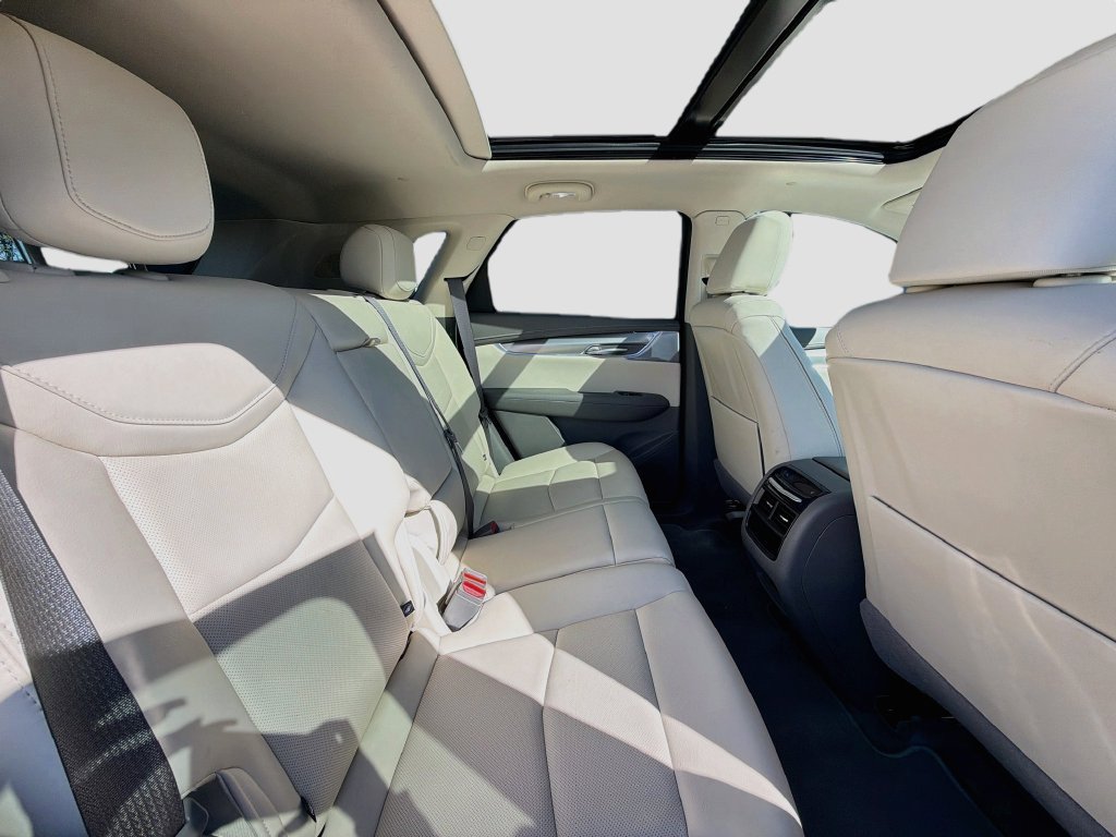 Used 2025 Cadillac XT5 Premium Luxury FWD image 28