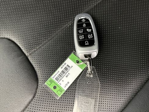 Used 2023 Hyundai Santa Fe Limited w/ Cargo Package AWD/4WD image 12