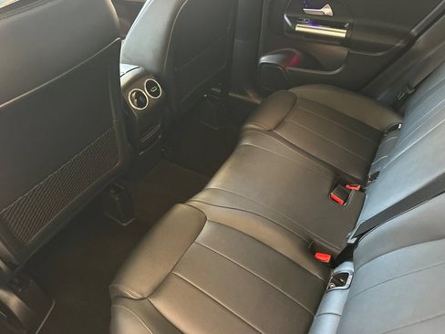 Used 2023 Mercedes-Benz GLA 250 image 12