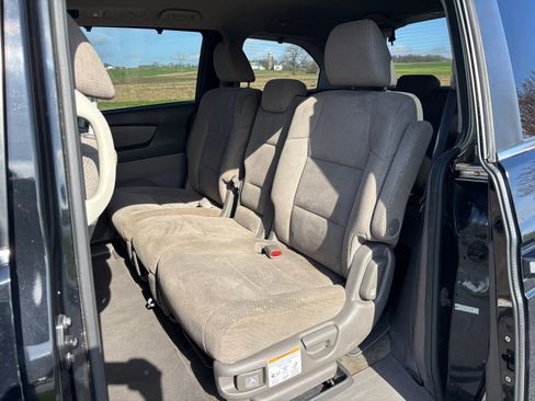 Used 2016 Honda Odyssey SE image 17