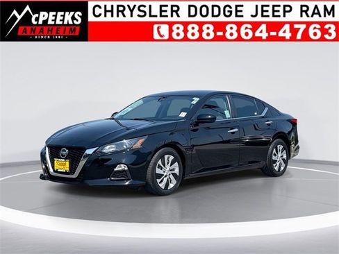 Used 2022 Nissan Altima 2.5 S image 1