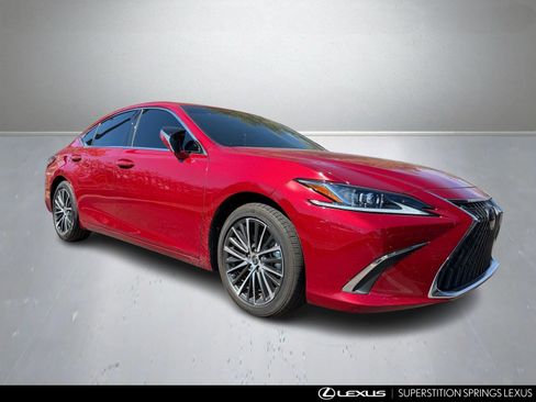 Used 2025 Lexus ES 300h w/ Premium Package image 2