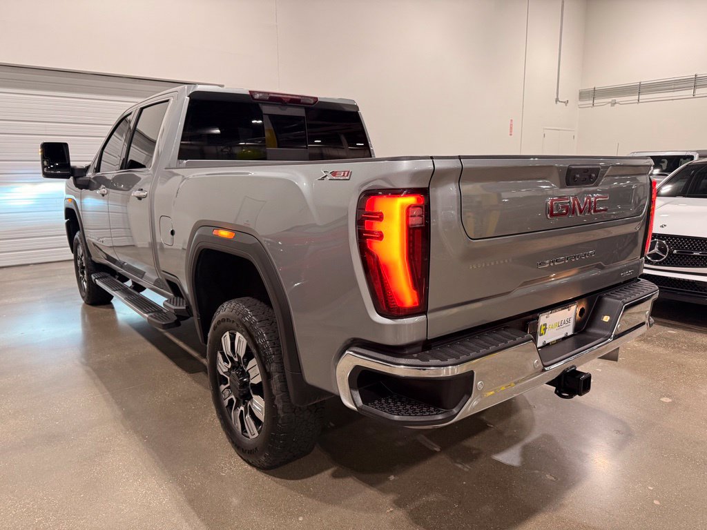 Used 2024 GMC Sierra 2500 SLT w/ SLT Premium Package AWD/4WD image 7