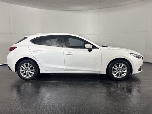 Used 2016 MAZDA MAZDA3 i Grand Touring image 13