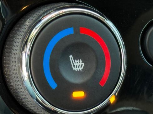 Used 2018 Chevrolet Sonic LT w/ Convenience Package image 17