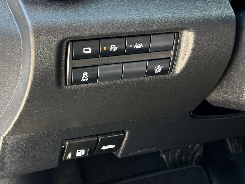 Used 2021 Nissan Versa S FWD image 7