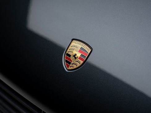 Used 2021 Porsche Macan S AWD/4WD image 13