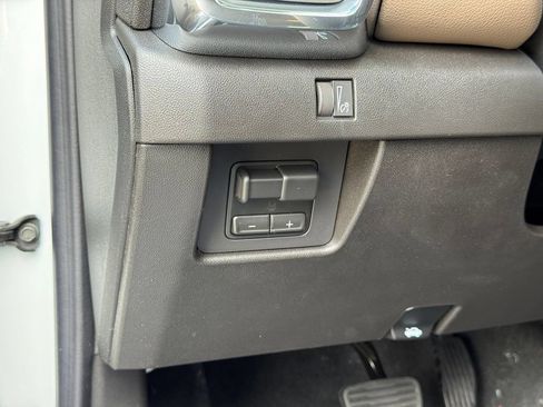 New 2026 GMC Canyon Denali AWD/4WD image 10