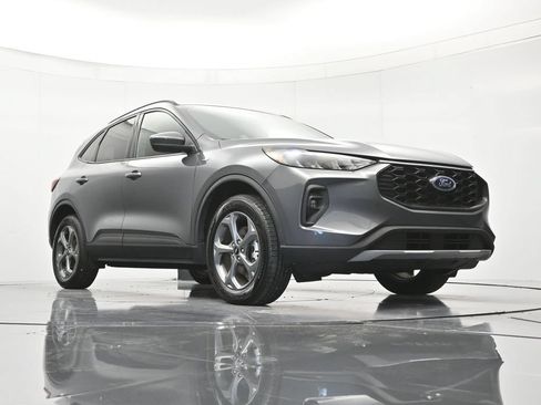 Used 2025 Ford Escape ST-Line Select AWD/4WD image 38