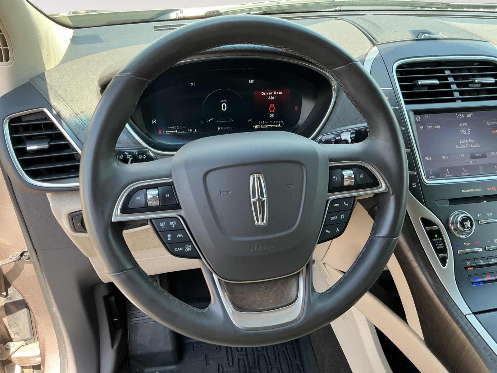 Used 2020 Lincoln Nautilus Reserve w/ Equipment Group 201A FWD image 12