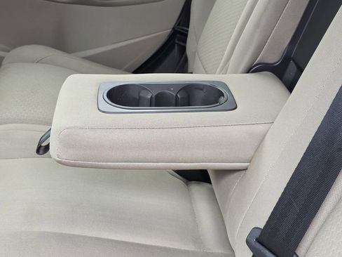 Used 2019 Ford Escape SE AWD/4WD image 10