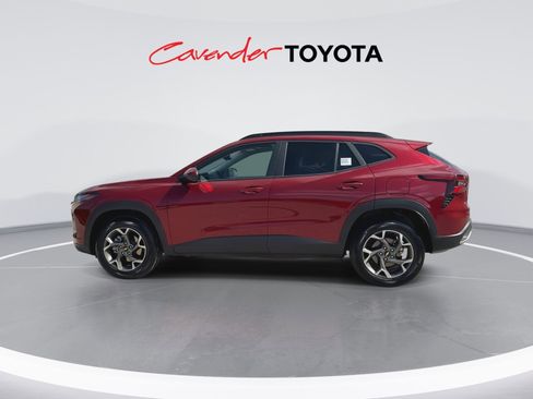 Used 2025 Chevrolet Trax LT image 5