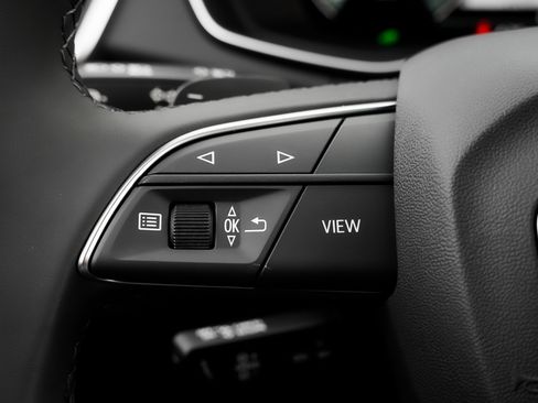 Certified 2024 Audi Q5 e Premium Plus image 16