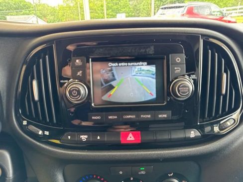 Used 2017 RAM ProMaster City Tradesman w/ Rear Back-up Camera Group FWD image 19