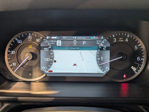 Used 2023 Land Rover Defender 110 SE image 18