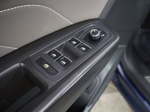 Used 2022 Volkswagen Atlas SE image 39