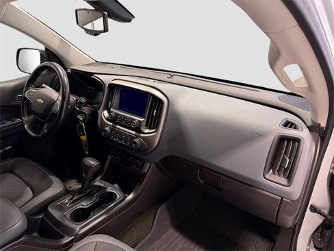Used 2017 Chevrolet Colorado Z71 image 23