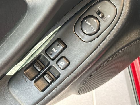 Used 1999 Toyota Celica GT FWD image 12