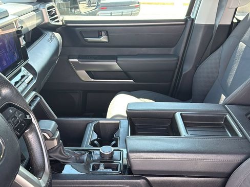 Used 2023 Toyota Tundra SR5 w/ SR5 Convenience Package AWD/4WD image 15