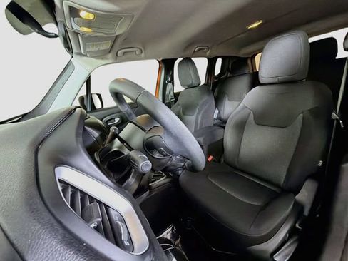 Used 2020 Jeep Renegade Sport FWD image 11