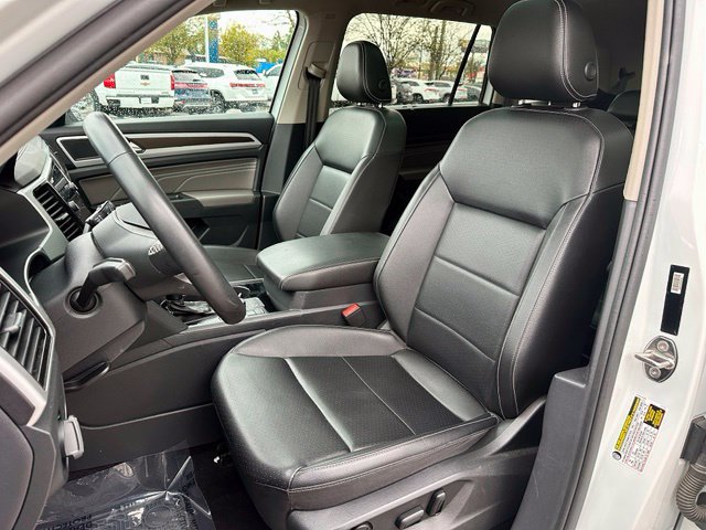 Used 2023 Volkswagen Atlas SE w/ Panoramic Sunroof Package AWD/4WD image 13
