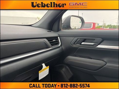 New 2026 GMC Terrain Elevation FWD image 32