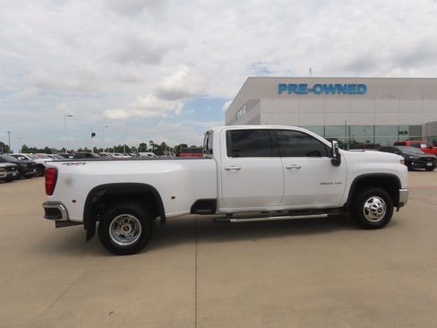 Used 2021 Chevrolet Silverado 3500 LTZ w/ LTZ Plus Package AWD/4WD image 10