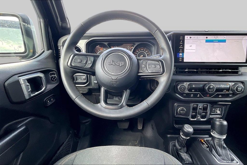 Used 2024 Jeep Wrangler Unlimited Sport AWD/4WD image 5