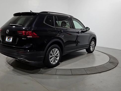 Used 2020 Volkswagen Tiguan S image 5