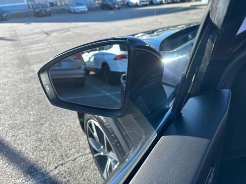 Certified 2022 Volkswagen Tiguan SEL R-Line image 15