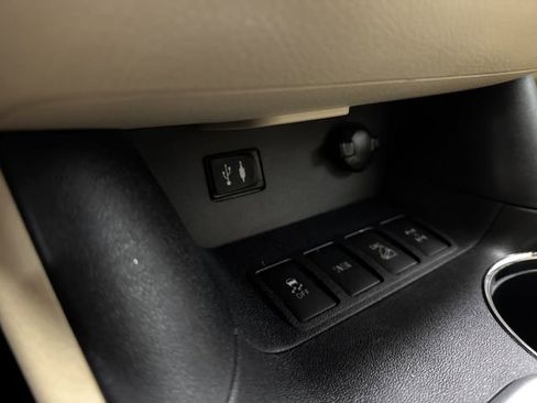 Used 2015 Toyota Highlander Plus image 20