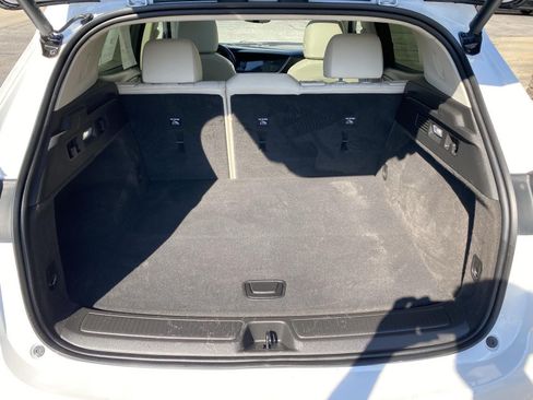 Used 2023 Buick Envision Avenir AWD/4WD image 30