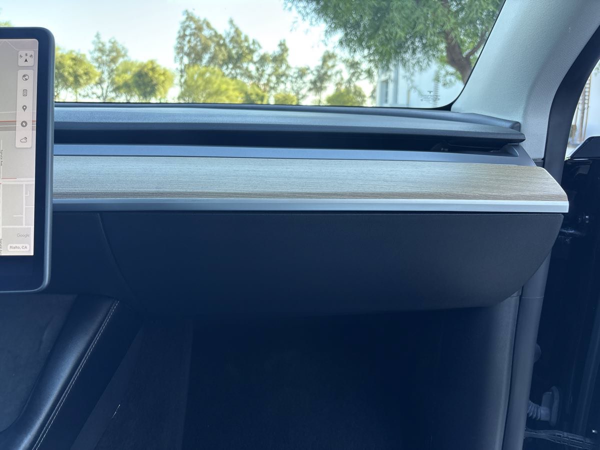 Used 2021 Tesla Model Y Long Range AWD/4WD image 17