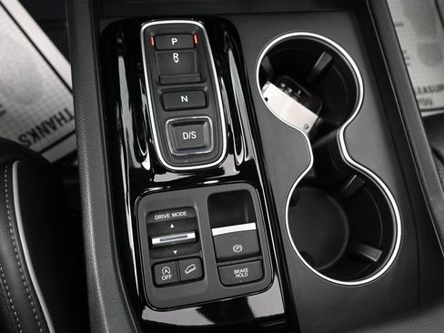 Used 2024 Honda Pilot Elite image 20