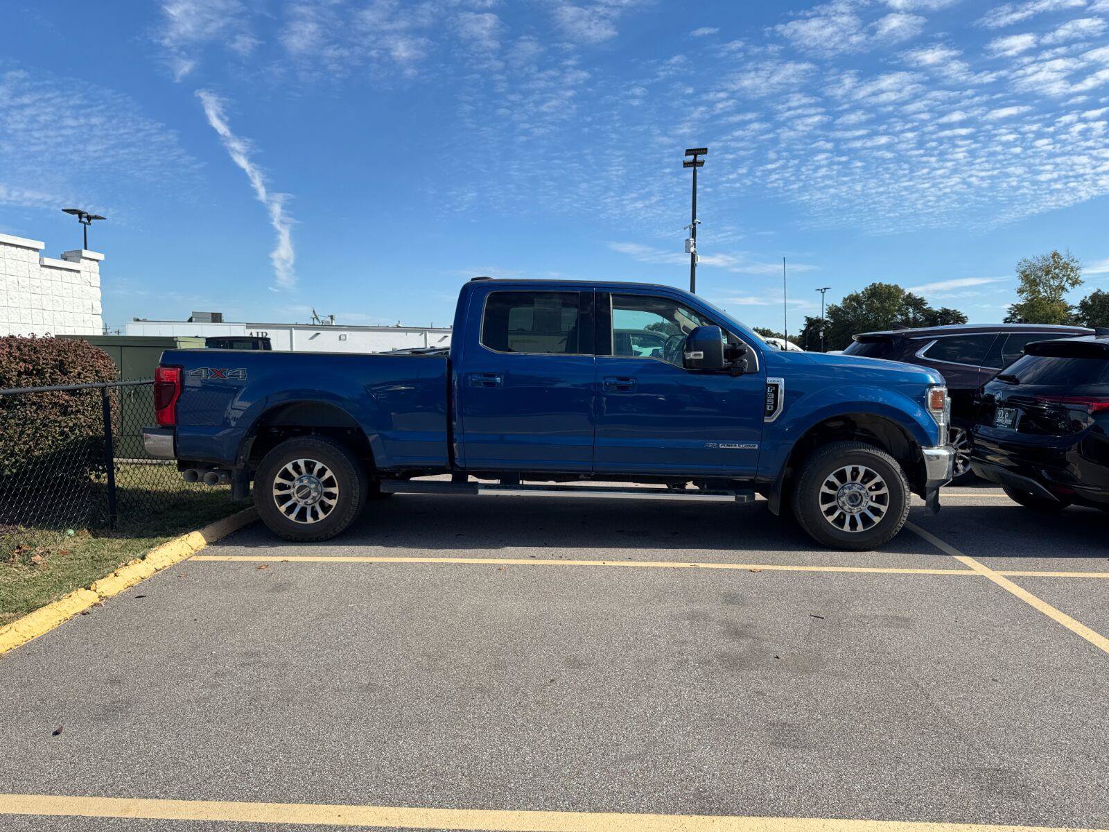 Used 2022 Ford F350 Lariat w/ Lariat Ultimate Package AWD/4WD image 4