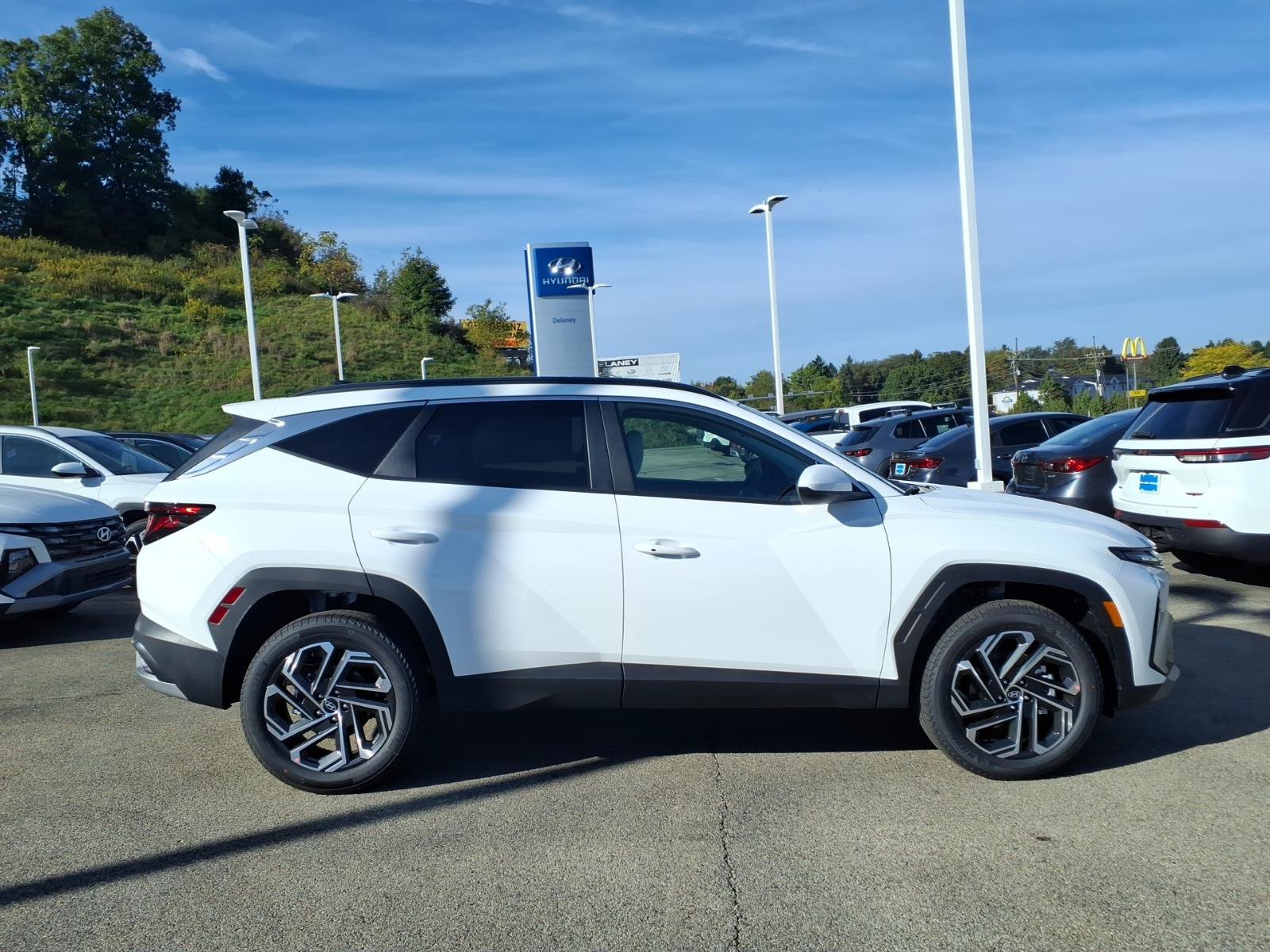 New 2026 Hyundai Tucson SEL Plus AWD/4WD image 2