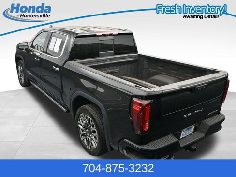 Used 2023 GMC Sierra 1500 Denali w/ Denali Reserve Package AWD/4WD image 32