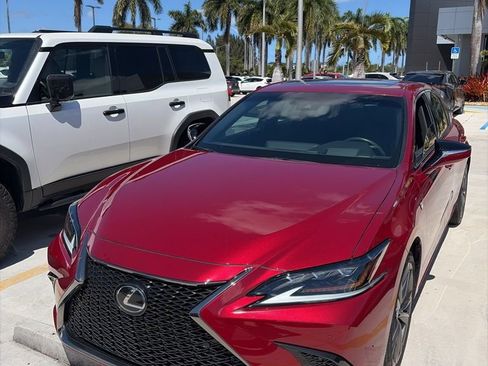 Used 2019 Lexus ES 350 F Sport w/ Accessory Package 2 FWD image 4