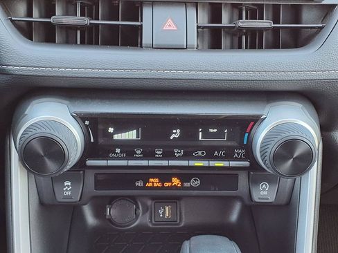 Used 2025 Toyota RAV4 LE FWD image 22