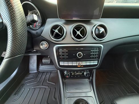 Used 2019 Mercedes-Benz GLA 250 4MATIC image 23