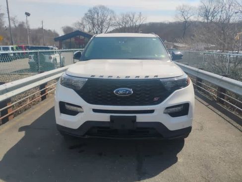 Used 2023 Ford Explorer ST w/ Equipment Group 401A image 3