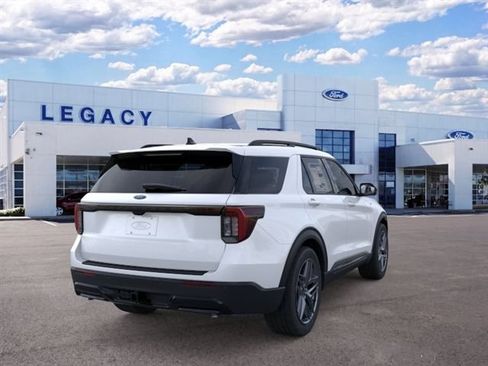 New 2026 Ford Explorer ST-Line w/ ST-Line Street Pack RWD image 8