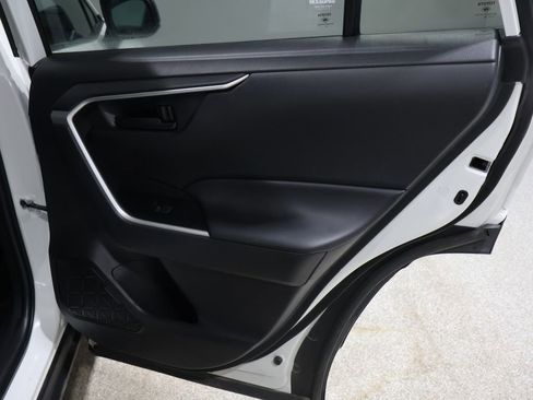 Used 2024 Toyota RAV4 LE image 21