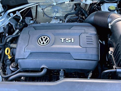 Used 2023 Volkswagen Atlas SEL image 32